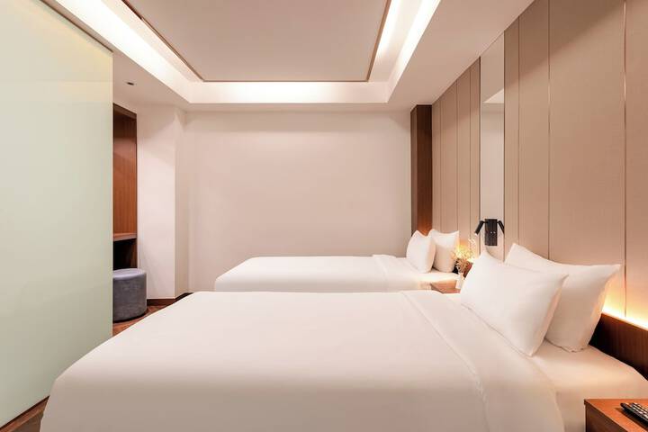Room 38 of 91