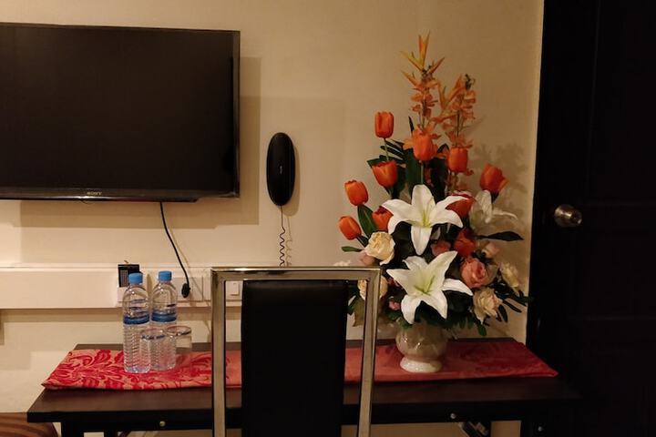 Room 33 of 68