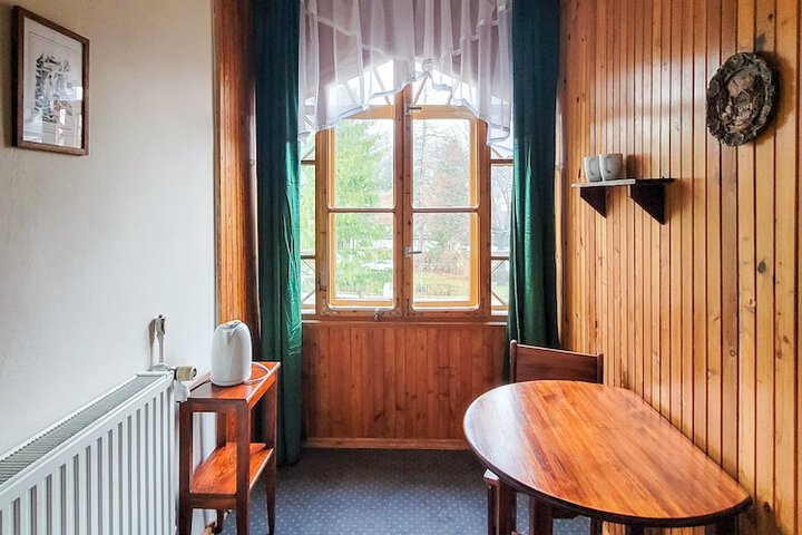 Room 10 of 55