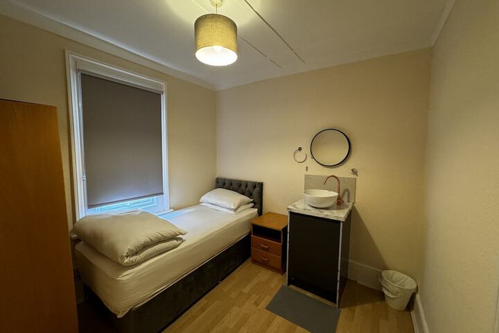 Room 19 of 31