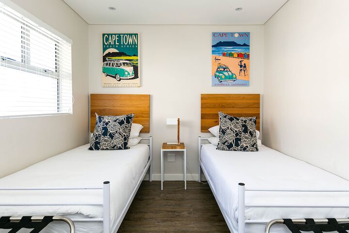 Room 4 of 240