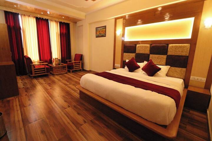 Room 26 of 37