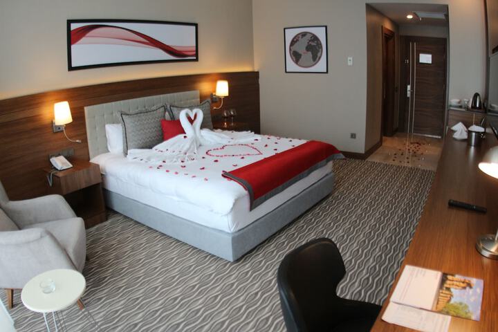 Room 9 of 41