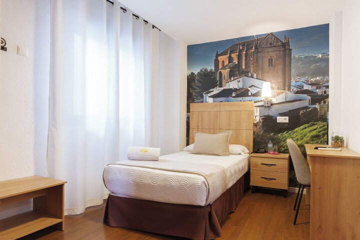 Room 25 of 111