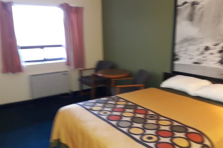2 Queen Beds (6 of 11)