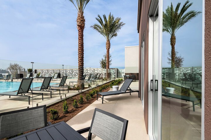 Pools & Facilities
