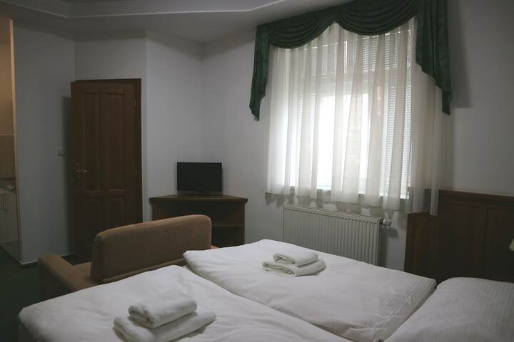 Room 3 of 57