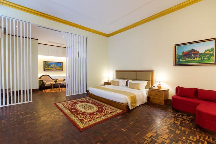 Room 15 of 113