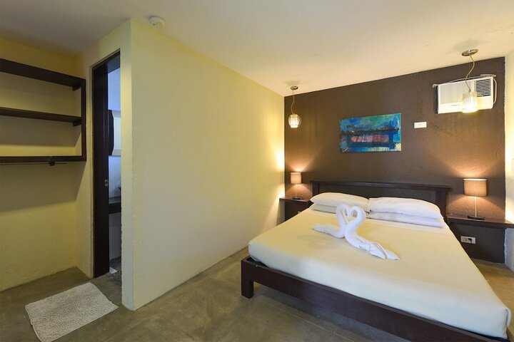 Room 10 of 62