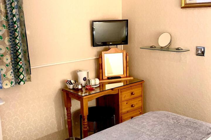 Room 4 of 59