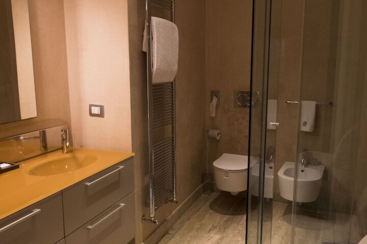 Clean Restrooms
