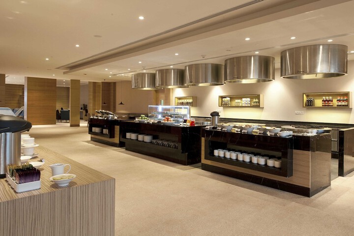 Breakfast/Coffee Service 64 of 101