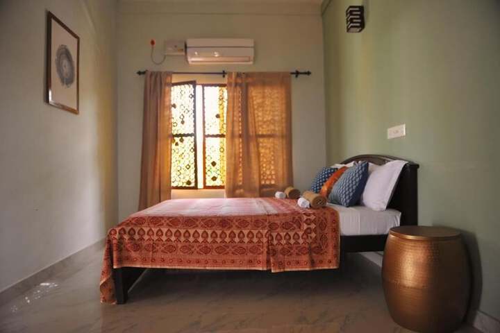 Room 7 of 83