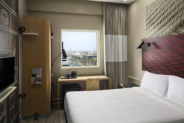 Room 35 of 112