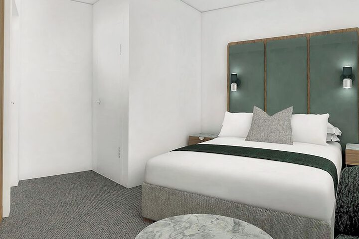 Room 7 of 13