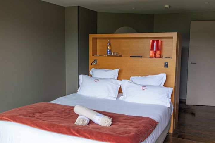 Room 12 of 52