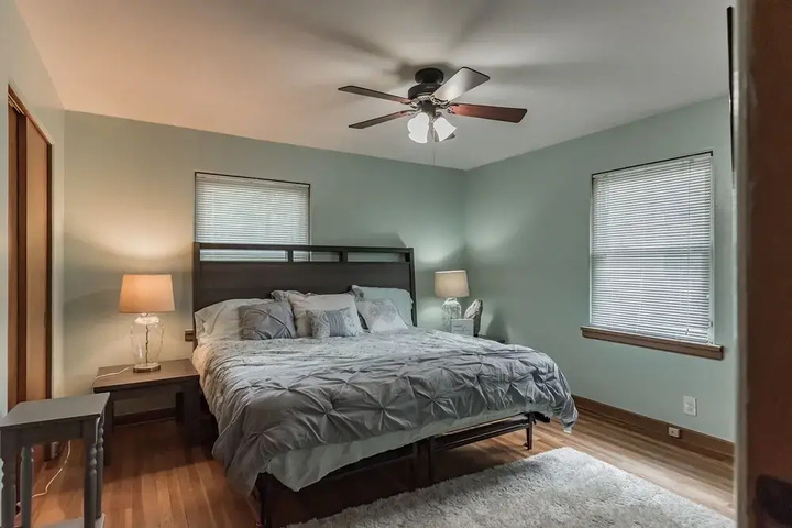 Photo of Quiet Comfy 2 Br Home in South Bend Minutes From Notre Dame! Pet Friendly! 2 Bedroom Home by Redawning