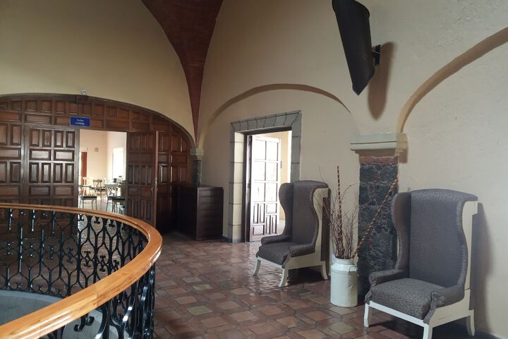 Lobby Entry