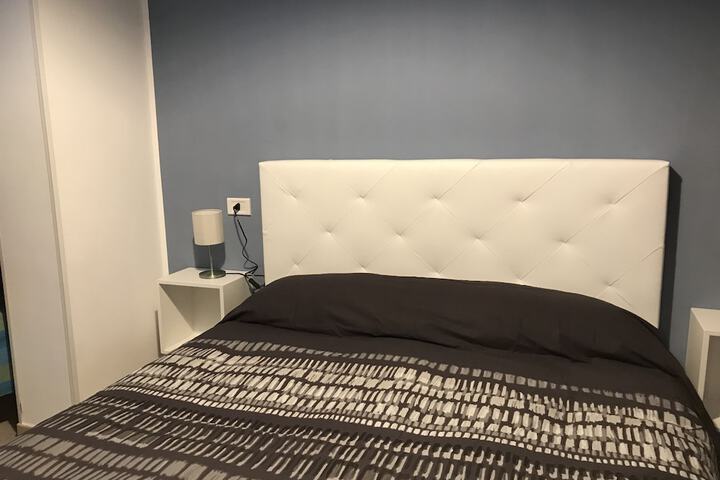 Room 15 of 32