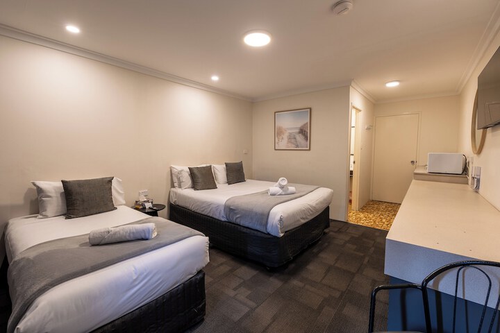 Room 10 of 41