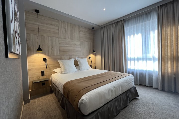 Room 22 of 62