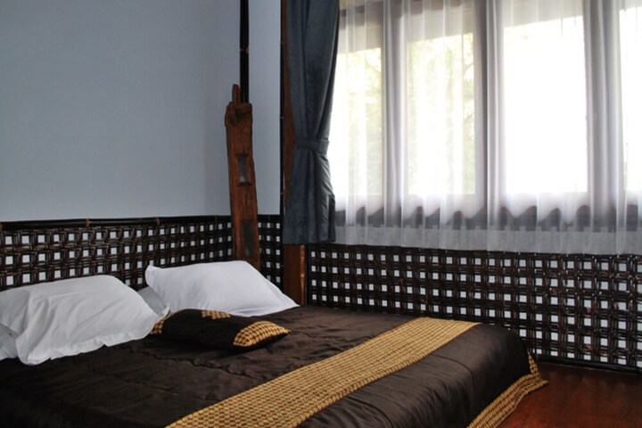 Room 5 of 54