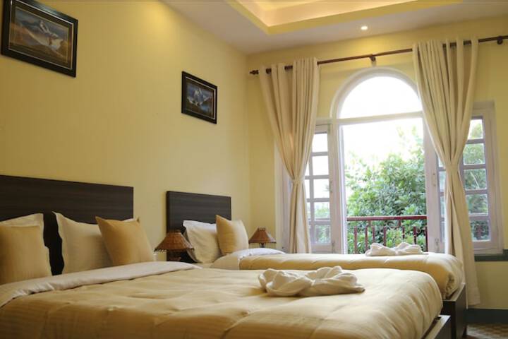 Room 9 of 40
