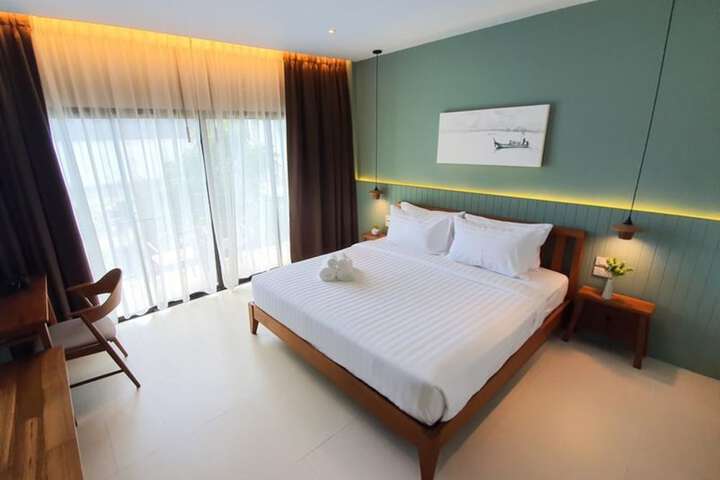 Room 12 of 23
