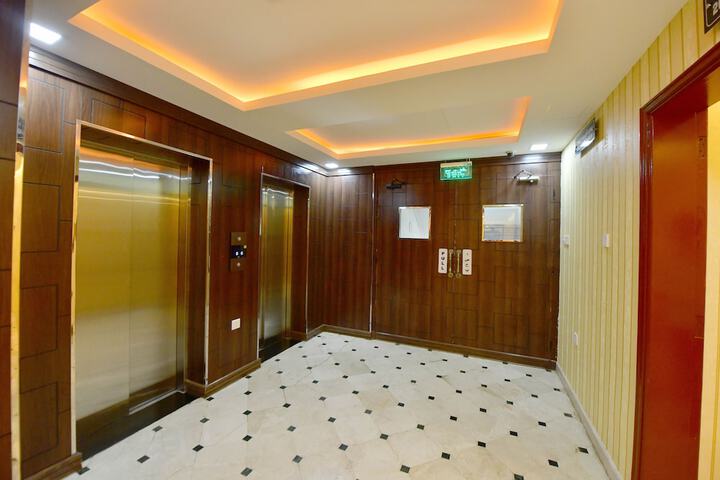Hotel 2 of 55