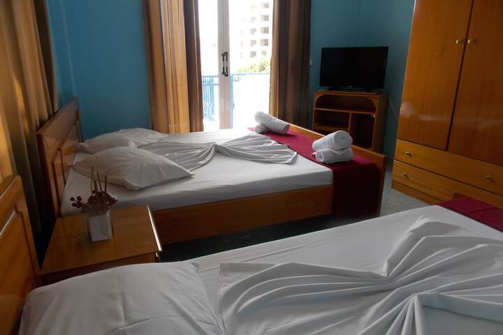 Room 20 of 74