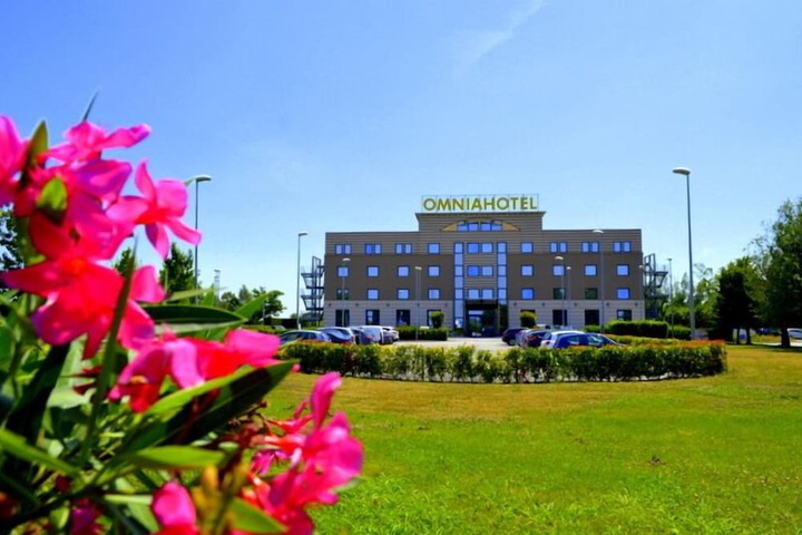 Hotel 56 of 57