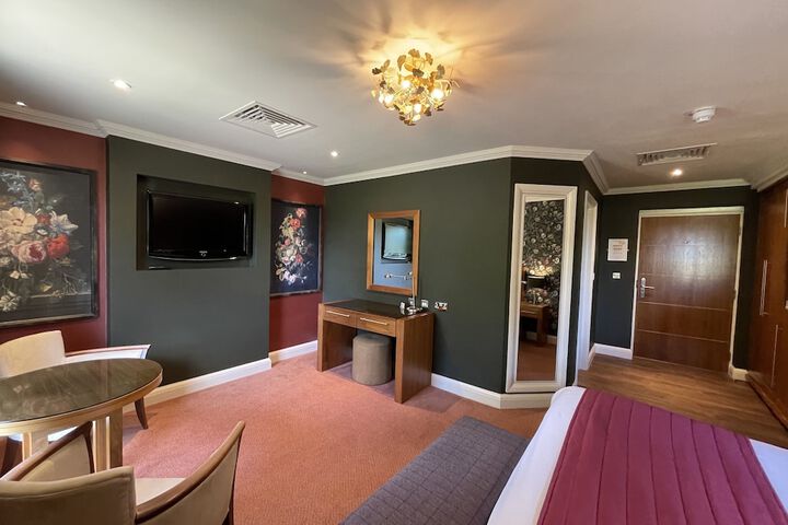 Room 39 of 147