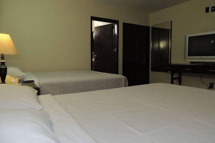 Room 6 of 20
