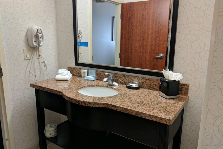 Bathroom amenities