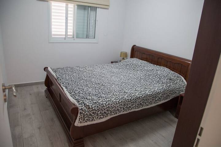 Room 8 of 37