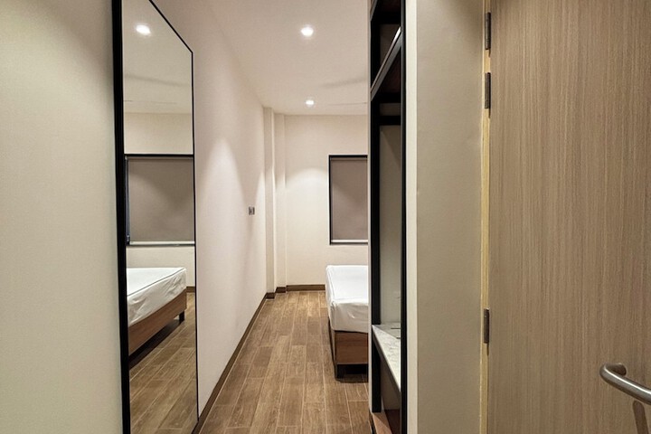 Room 6 of 26