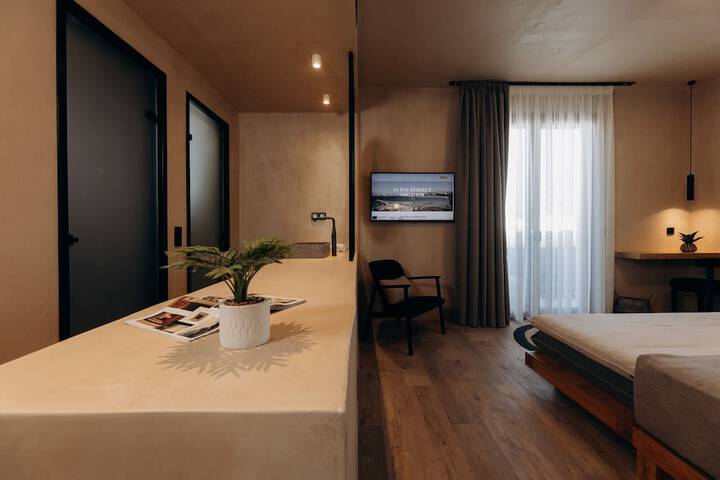 Room 27 of 57
