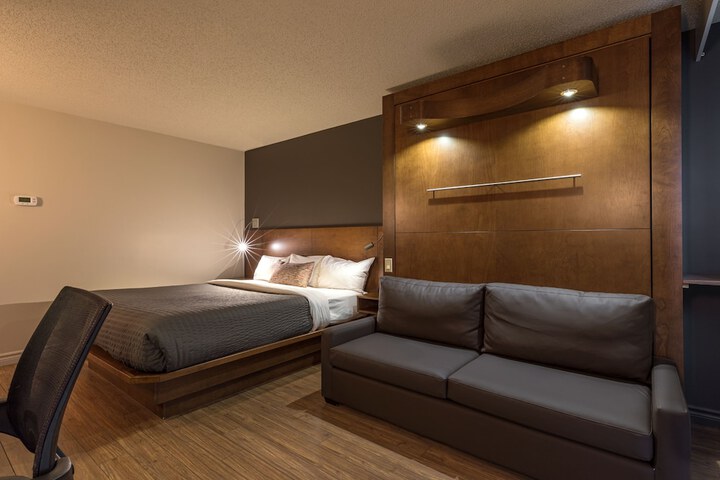 Room 13 of 40
