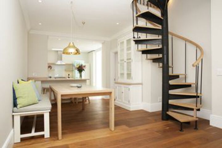 Room 15 of 21