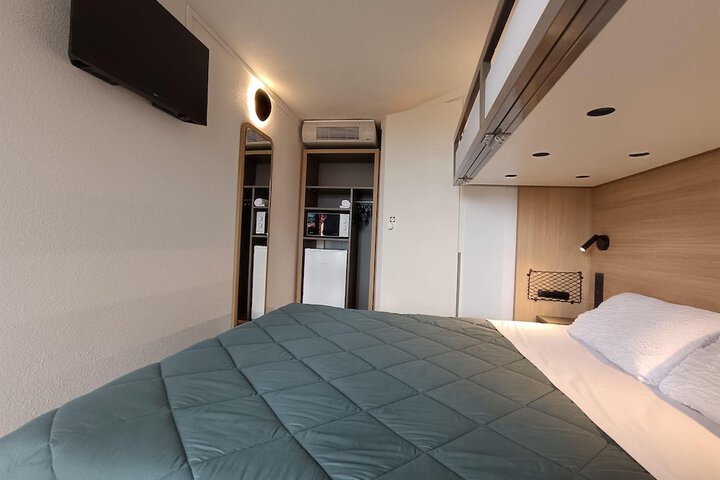 Room 16 of 43
