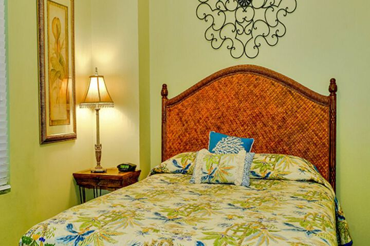 Room 3 of 36