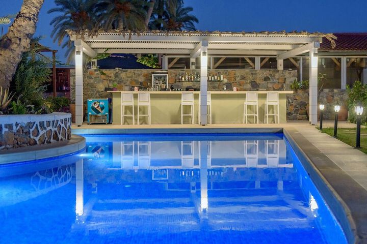 Pool 50 of 73