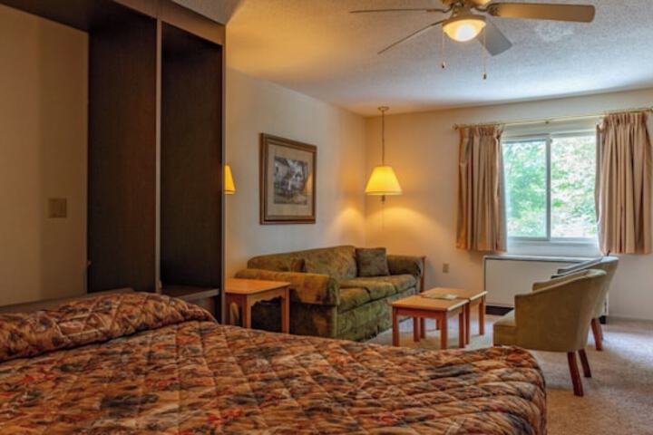 Room 8 of 79