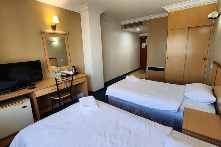 Room 56 of 82