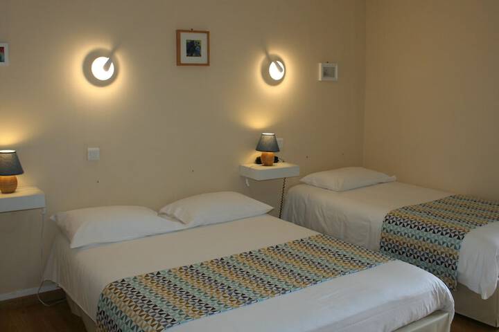 Room 25 of 63