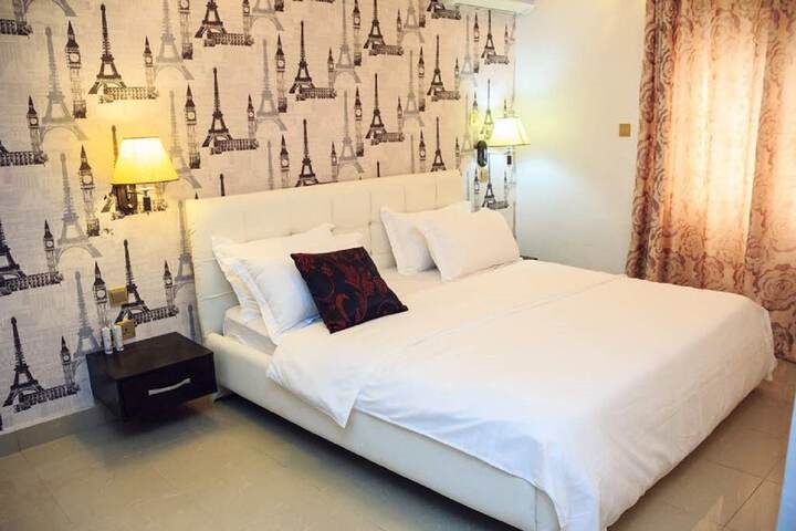 Room 6 of 21