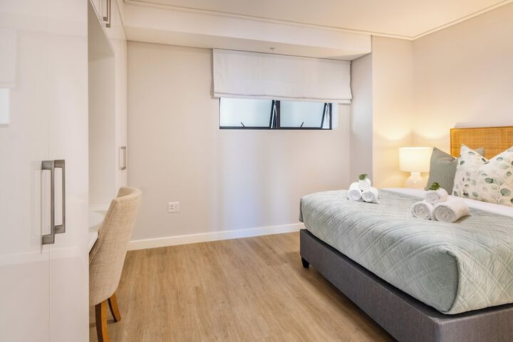 Room 26 of 268