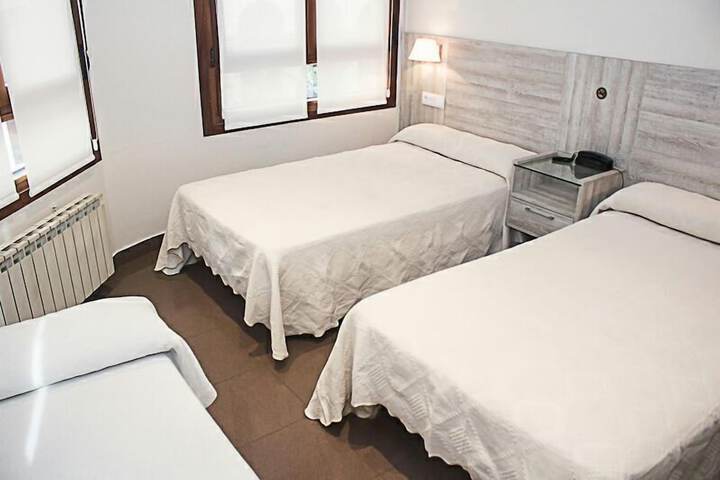 Room 7 of 28