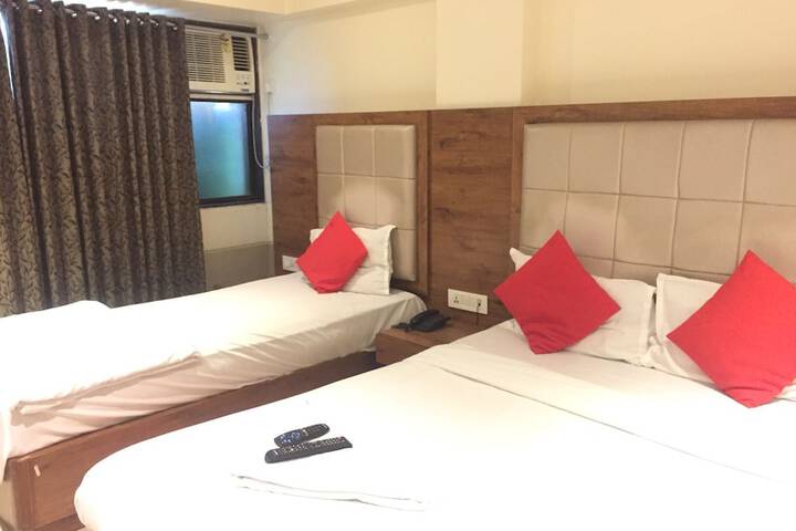 Room 37 of 90