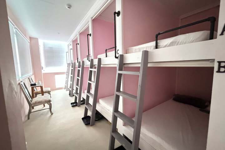 Room 7 of 36